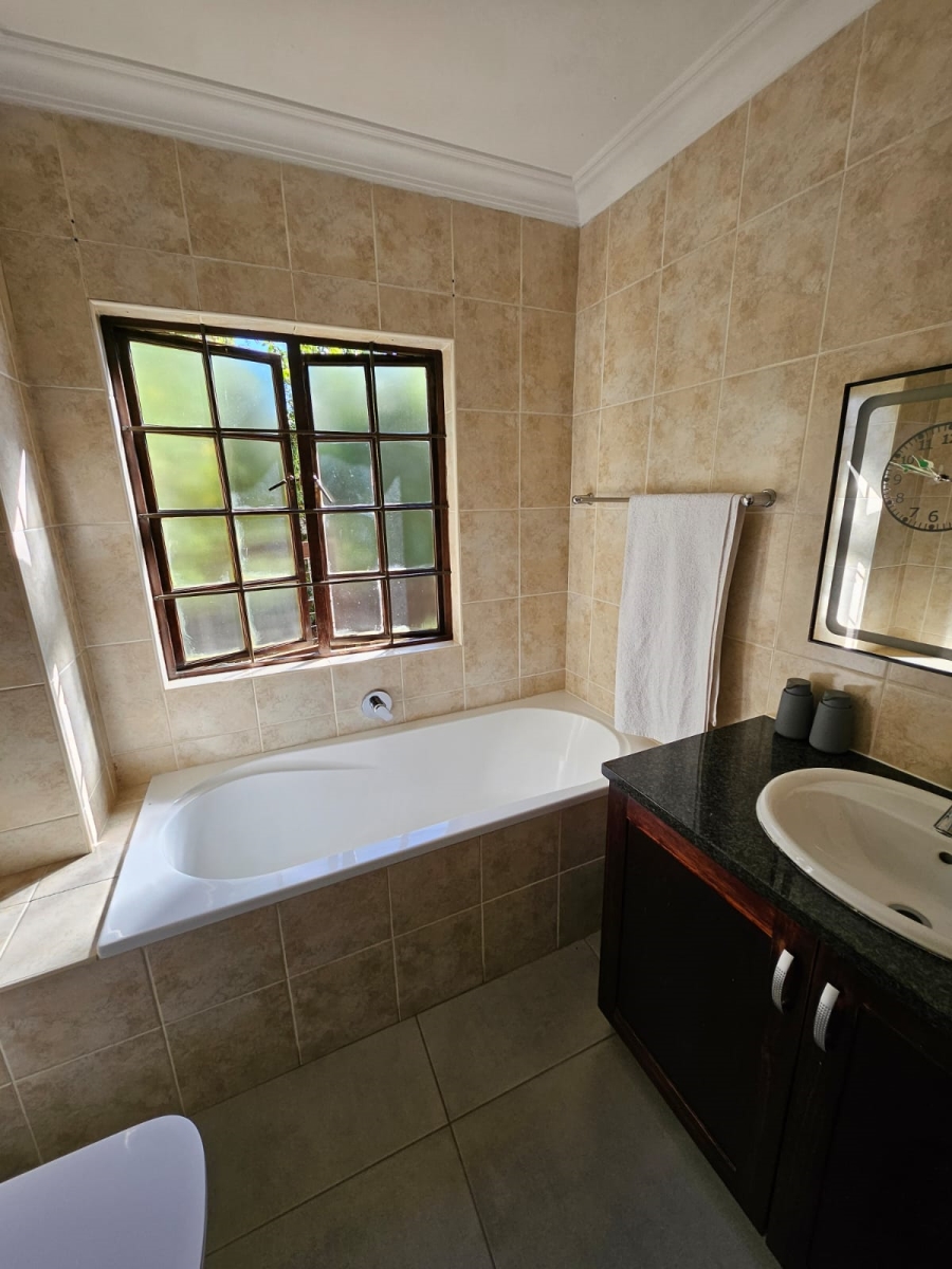 2 Bedroom Property for Sale in Clifton Hill Estate KwaZulu-Natal