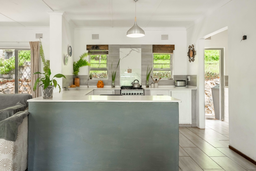 4 Bedroom Property for Sale in Amanzimtoti KwaZulu-Natal