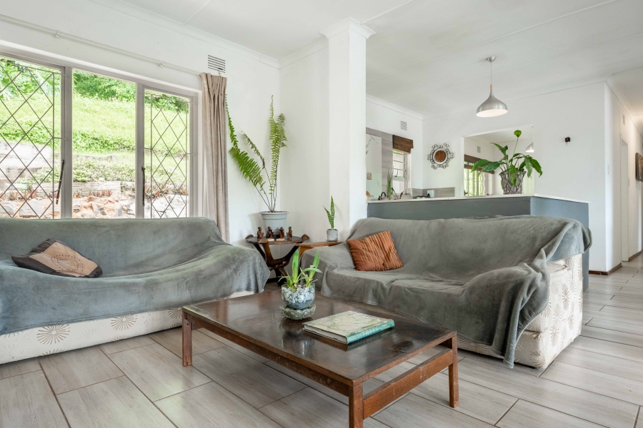 4 Bedroom Property for Sale in Amanzimtoti KwaZulu-Natal
