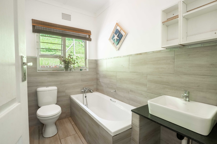 4 Bedroom Property for Sale in Amanzimtoti KwaZulu-Natal