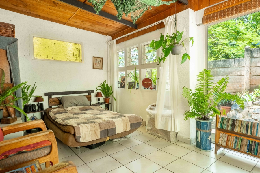 4 Bedroom Property for Sale in Amanzimtoti KwaZulu-Natal