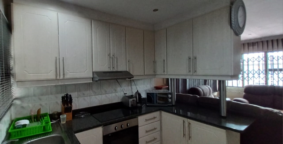 3 Bedroom Property for Sale in Brackenham KwaZulu-Natal