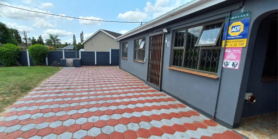3 Bedroom Property for Sale in Brackenham KwaZulu-Natal