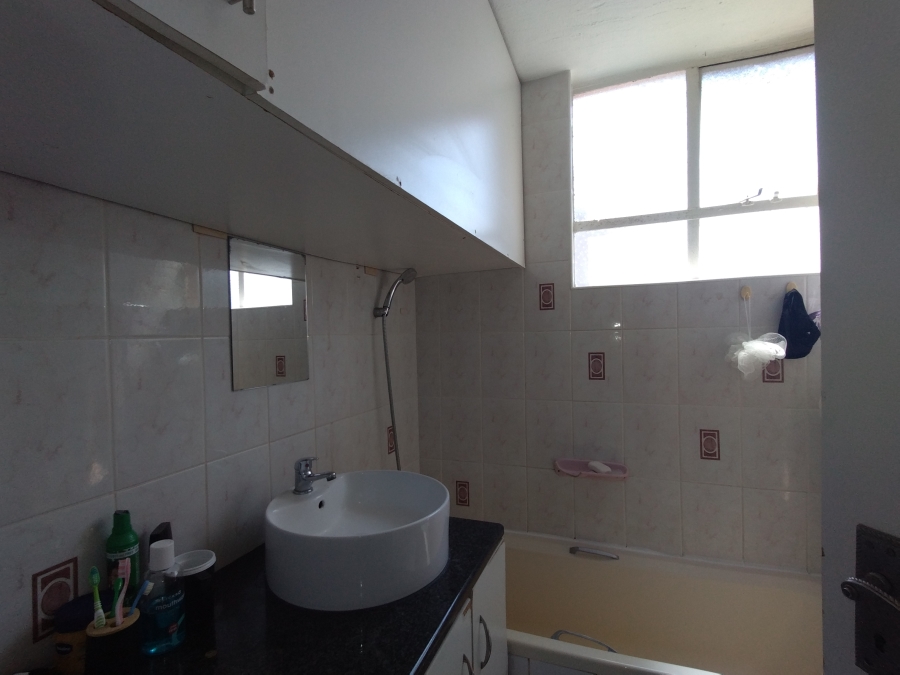 2 Bedroom Property for Sale in Essenwood KwaZulu-Natal