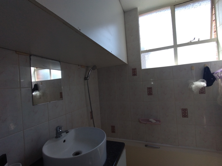 2 Bedroom Property for Sale in Essenwood KwaZulu-Natal