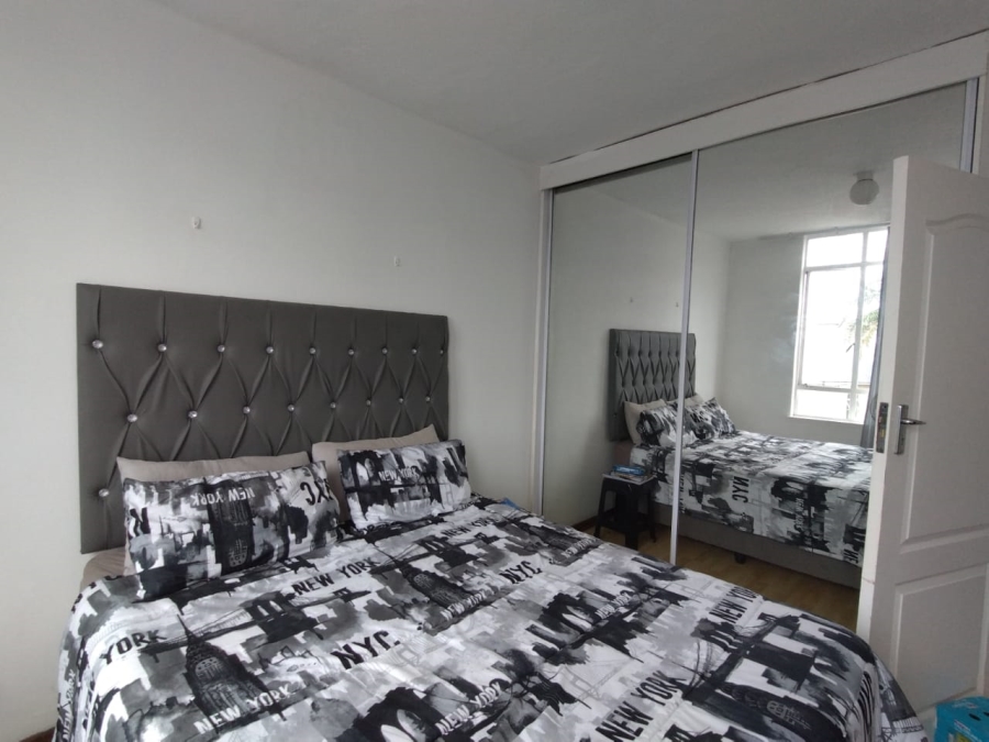 2 Bedroom Property for Sale in Essenwood KwaZulu-Natal