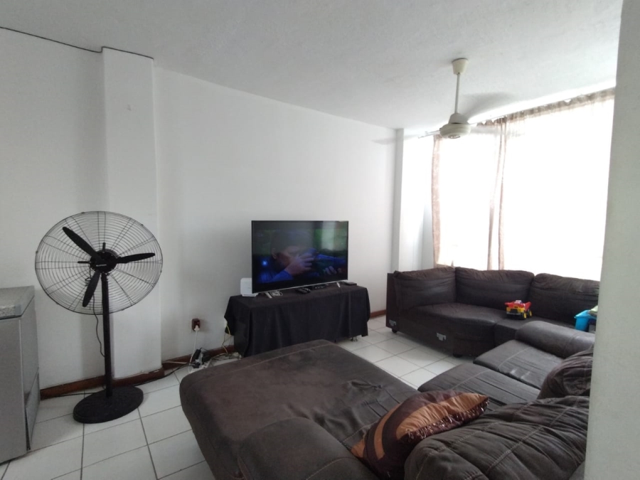 2 Bedroom Property for Sale in Essenwood KwaZulu-Natal