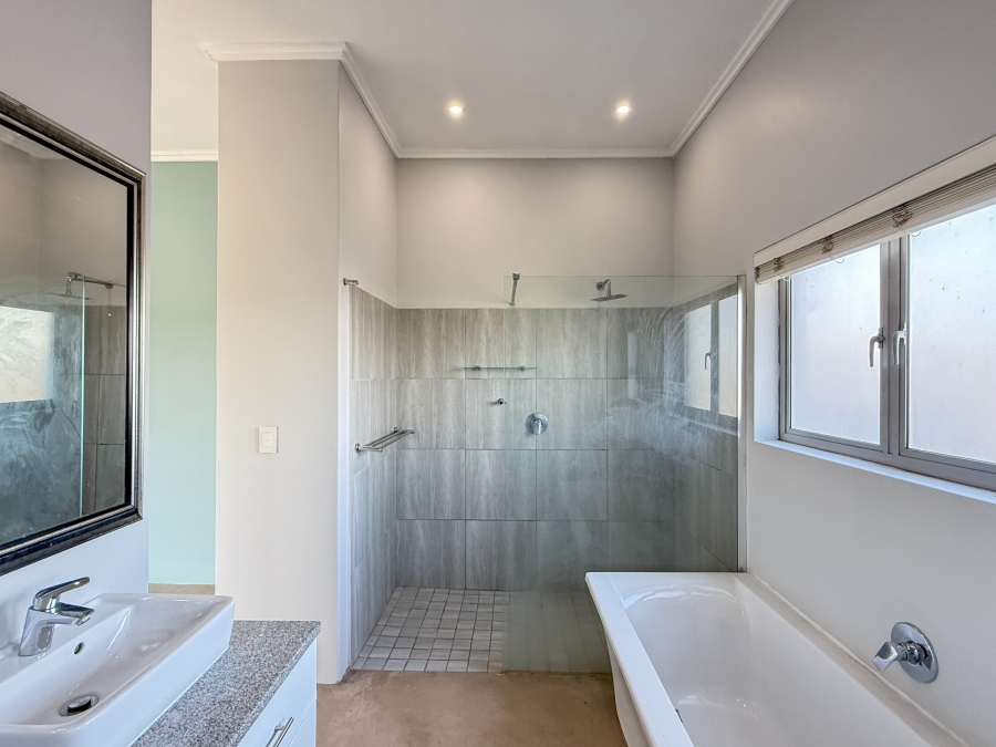 3 Bedroom Property for Sale in Palm Lakes Estate KwaZulu-Natal