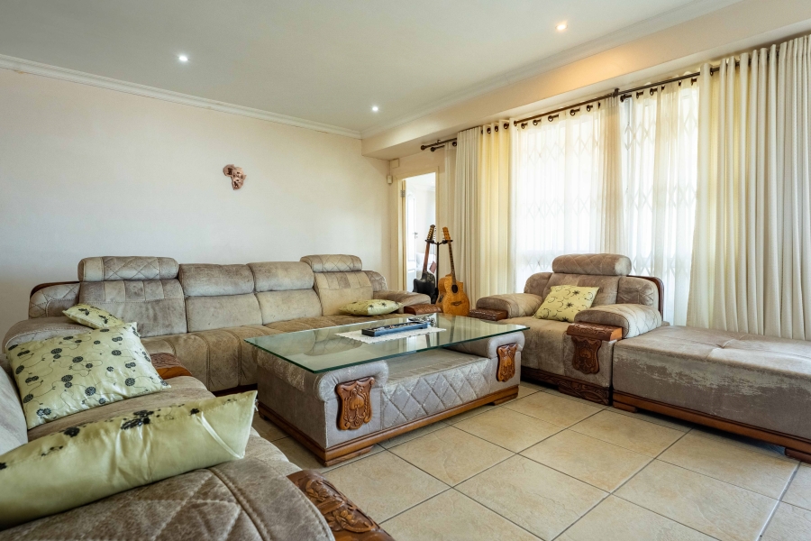 3 Bedroom Property for Sale in Amanzimtoti KwaZulu-Natal