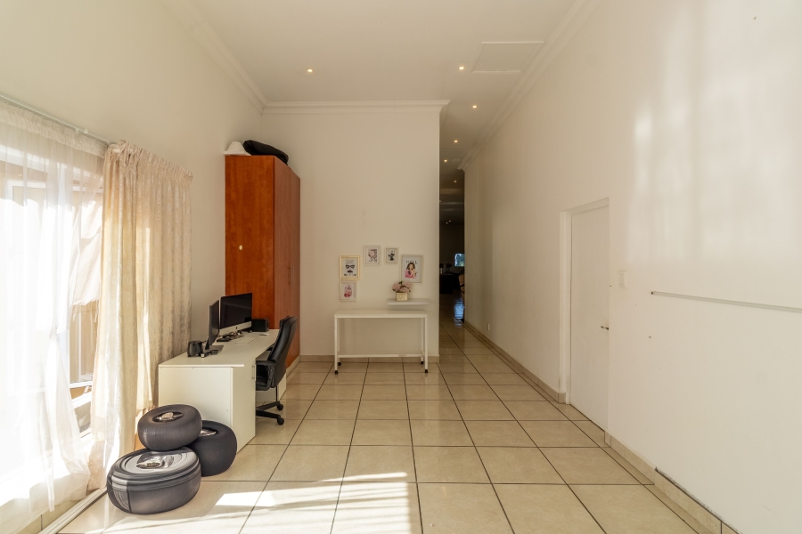 3 Bedroom Property for Sale in Wakenshaw Estate KwaZulu-Natal