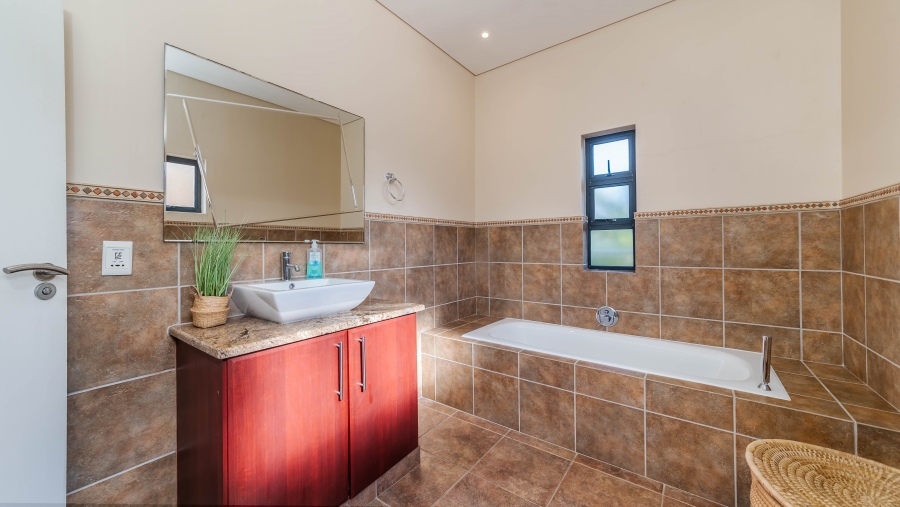 5 Bedroom Property for Sale in Zinkwazi Beach KwaZulu-Natal