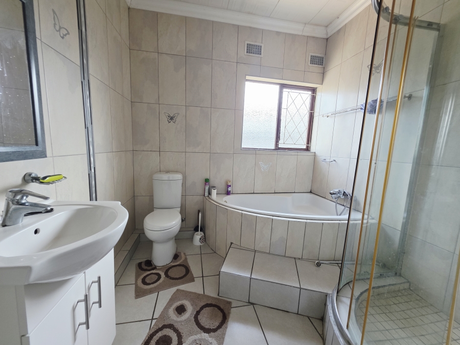 3 Bedroom Property for Sale in Veld En Vlei KwaZulu-Natal