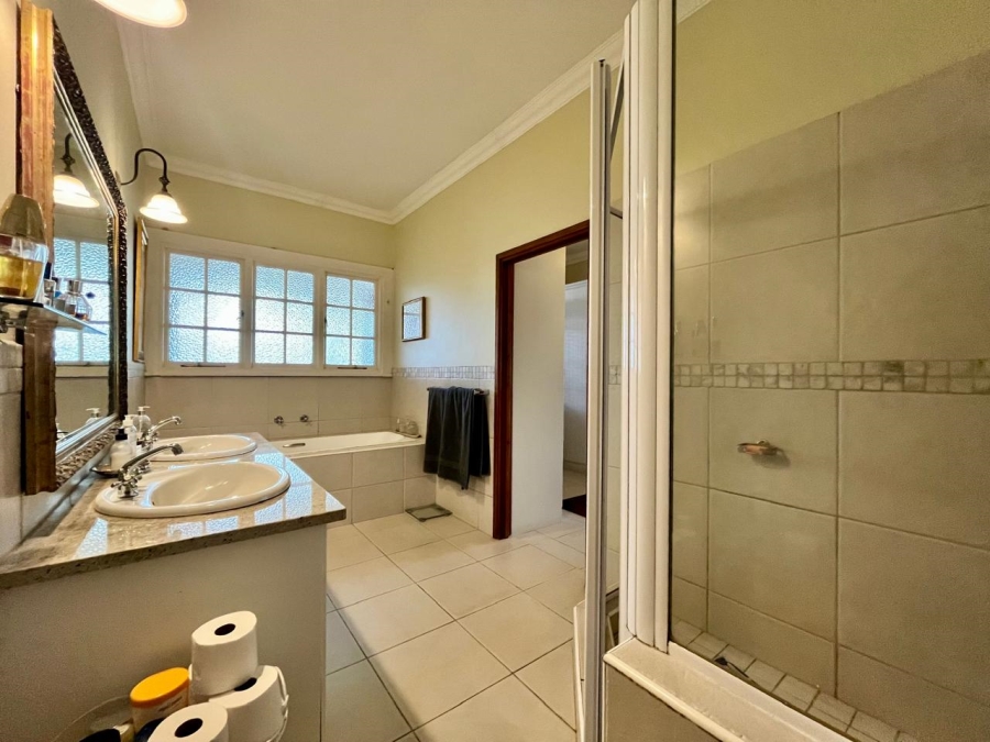 6 Bedroom Property for Sale in Shortens Country Estate KwaZulu-Natal