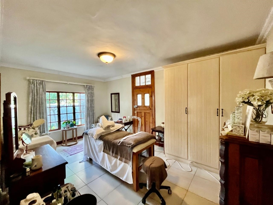 6 Bedroom Property for Sale in Shortens Country Estate KwaZulu-Natal