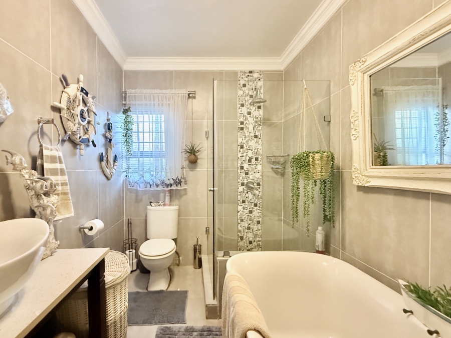 3 Bedroom Property for Sale in Ballito Central KwaZulu-Natal