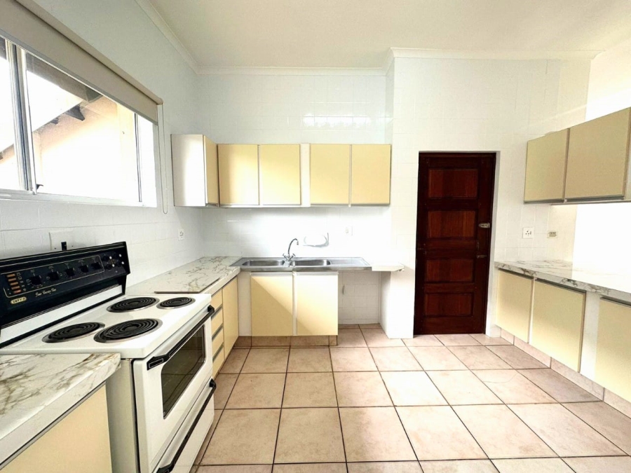 To Let 3 Bedroom Property for Rent in Umhlanga KwaZulu-Natal
