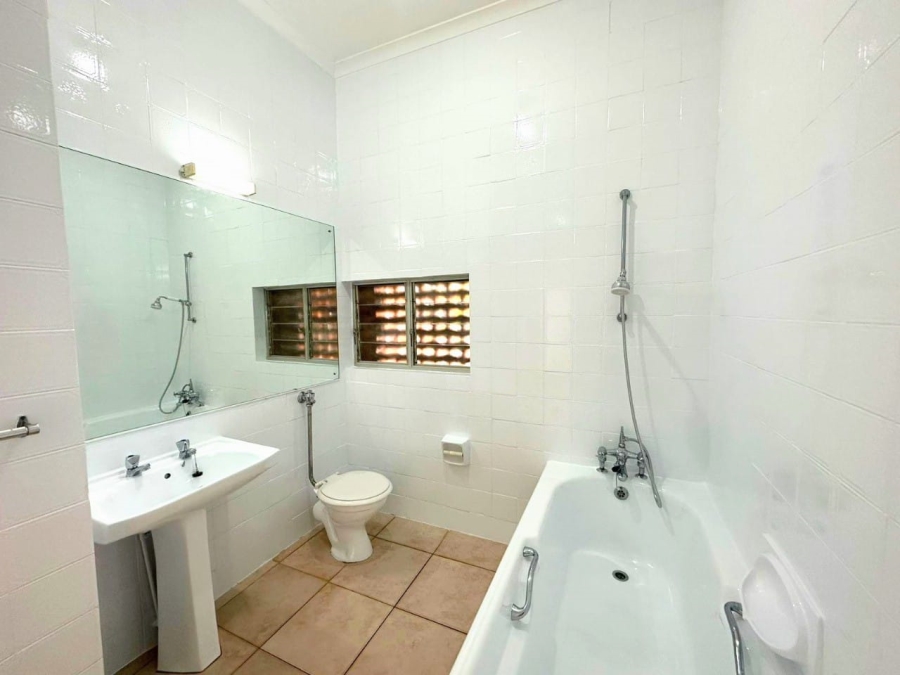 To Let 3 Bedroom Property for Rent in Umhlanga KwaZulu-Natal