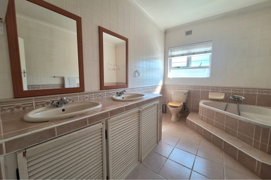 3 Bedroom Property for Sale in Ballito Central KwaZulu-Natal
