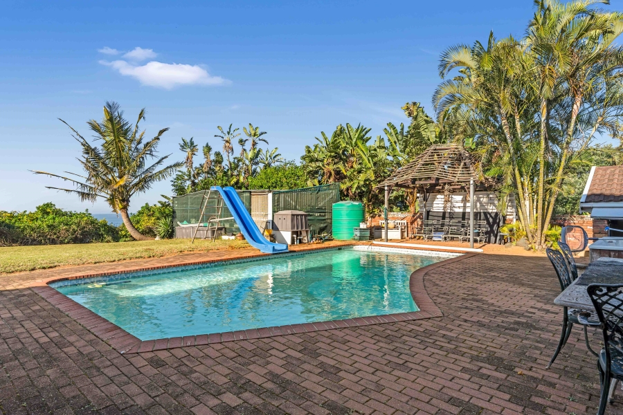 6 Bedroom Property for Sale in Athlone Park KwaZulu-Natal