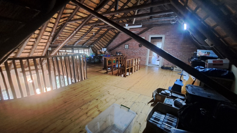 5 Bedroom Property for Sale in Meer En See KwaZulu-Natal