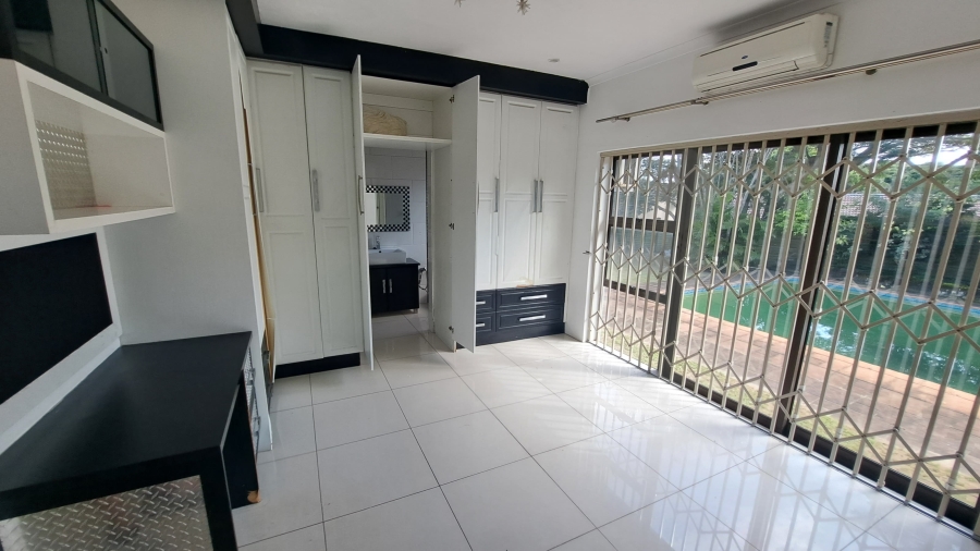 4 Bedroom Property for Sale in Meer En See KwaZulu-Natal