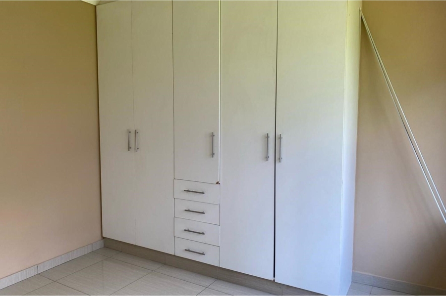 To Let 3 Bedroom Property for Rent in Lotusville KwaZulu-Natal