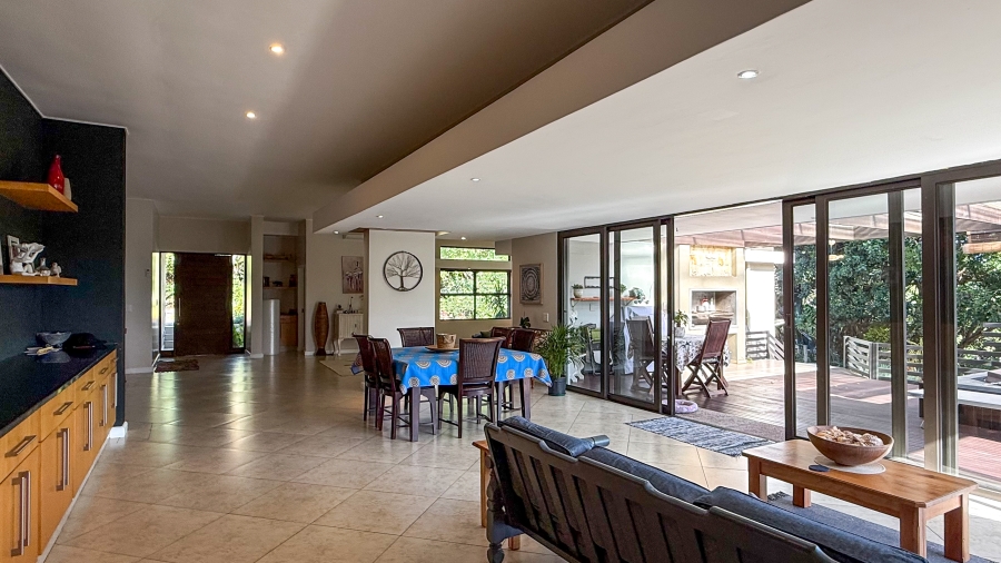 3 Bedroom Property for Sale in Salt Rock KwaZulu-Natal