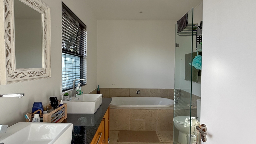 3 Bedroom Property for Sale in Salt Rock KwaZulu-Natal