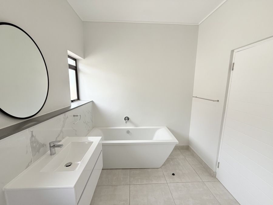 To Let 3 Bedroom Property for Rent in Izinga KwaZulu-Natal