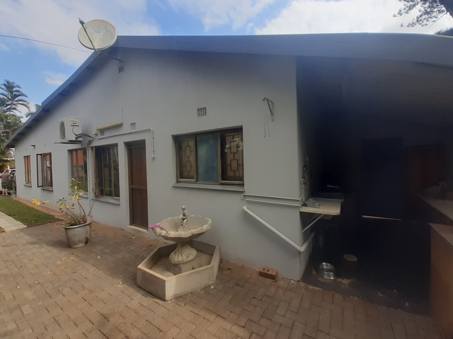 5 Bedroom Property for Sale in Fairview KwaZulu-Natal