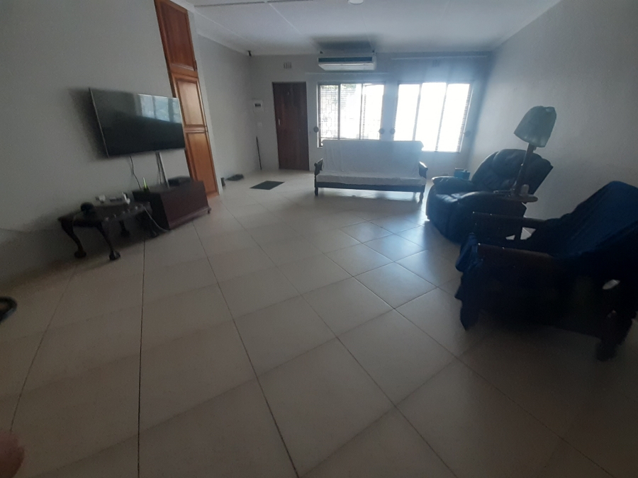 5 Bedroom Property for Sale in Fairview KwaZulu-Natal