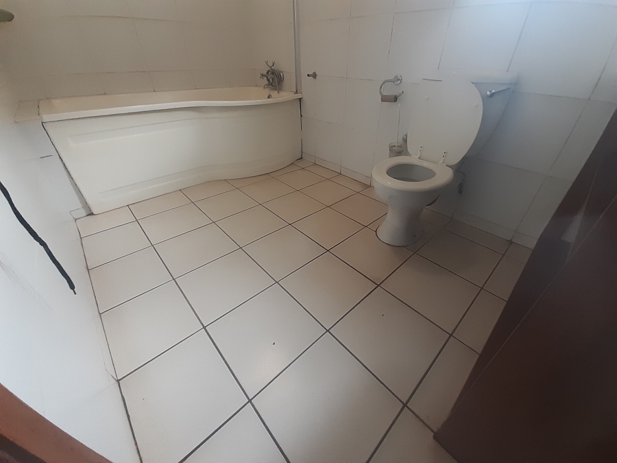 5 Bedroom Property for Sale in Fairview KwaZulu-Natal