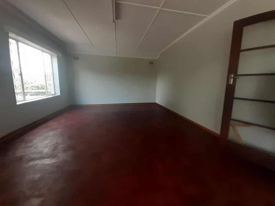 5 Bedroom Property for Sale in Fairview KwaZulu-Natal