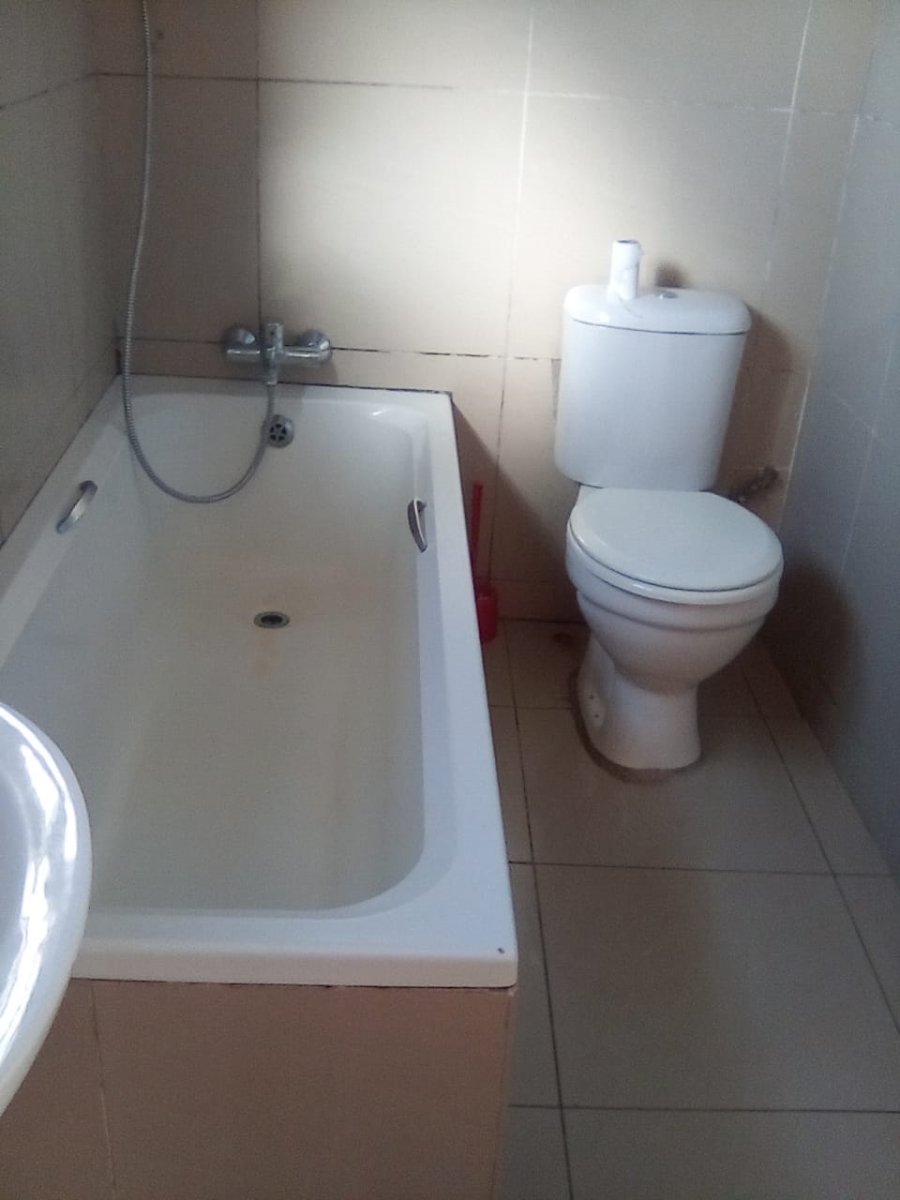 To Let 1 Bedroom Property for Rent in Overport KwaZulu-Natal