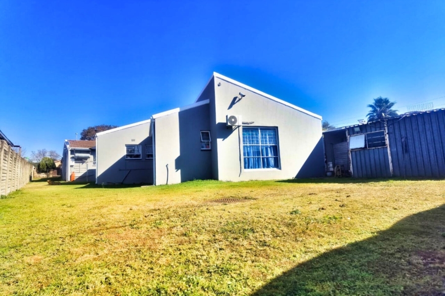 3 Bedroom Property for Sale in Pioneer Park KwaZulu-Natal