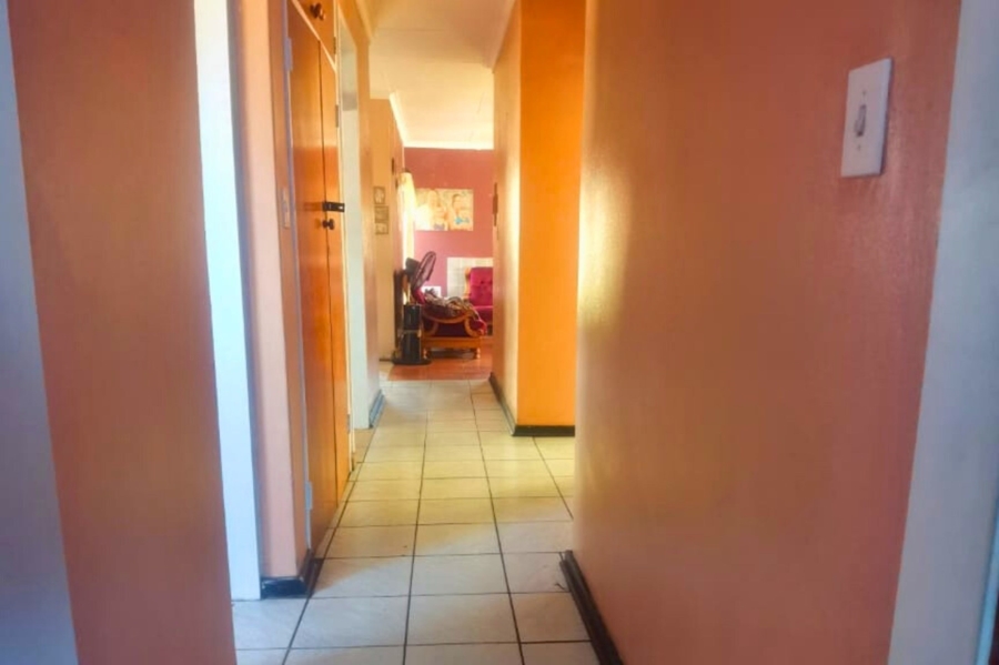 3 Bedroom Property for Sale in Pioneer Park KwaZulu-Natal