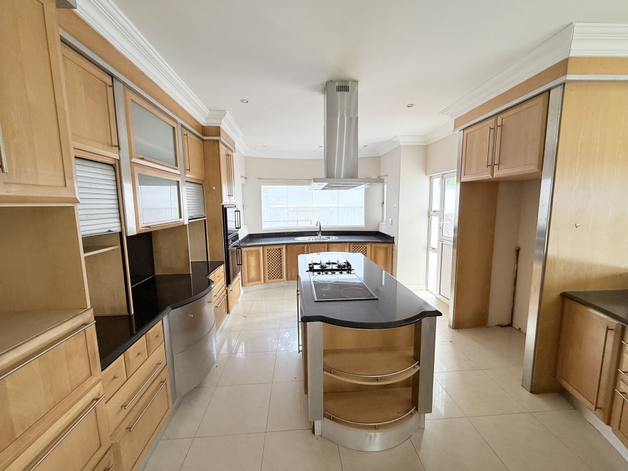 To Let 5 Bedroom Property for Rent in Umhlanga Ridge KwaZulu-Natal