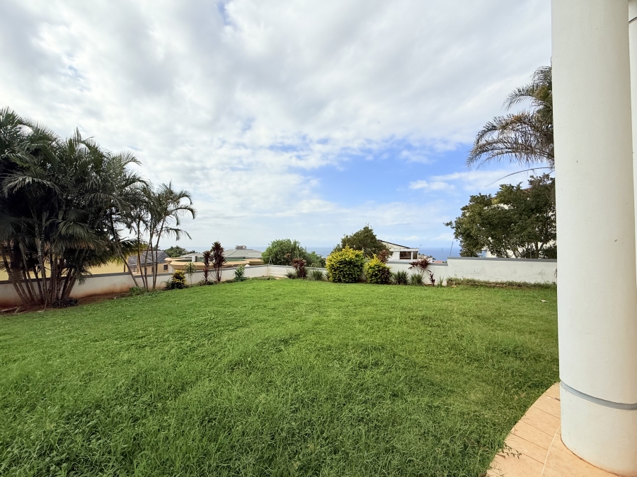 To Let 5 Bedroom Property for Rent in Umhlanga Ridge KwaZulu-Natal