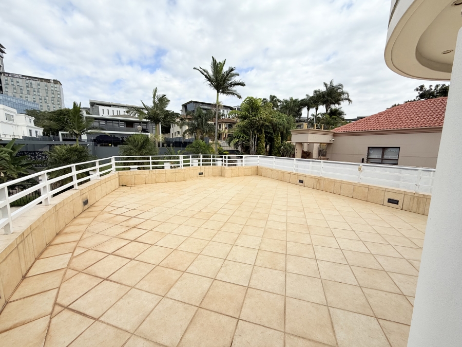 To Let 5 Bedroom Property for Rent in Umhlanga Ridge KwaZulu-Natal