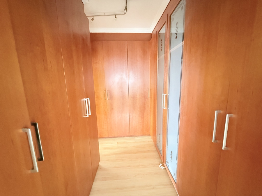 To Let 5 Bedroom Property for Rent in Umhlanga Ridge KwaZulu-Natal
