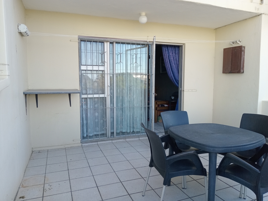 1 Bedroom Property for Sale in Margate KwaZulu-Natal