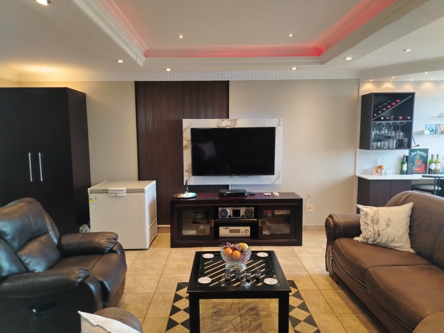 3 Bedroom Property for Sale in Morningside KwaZulu-Natal