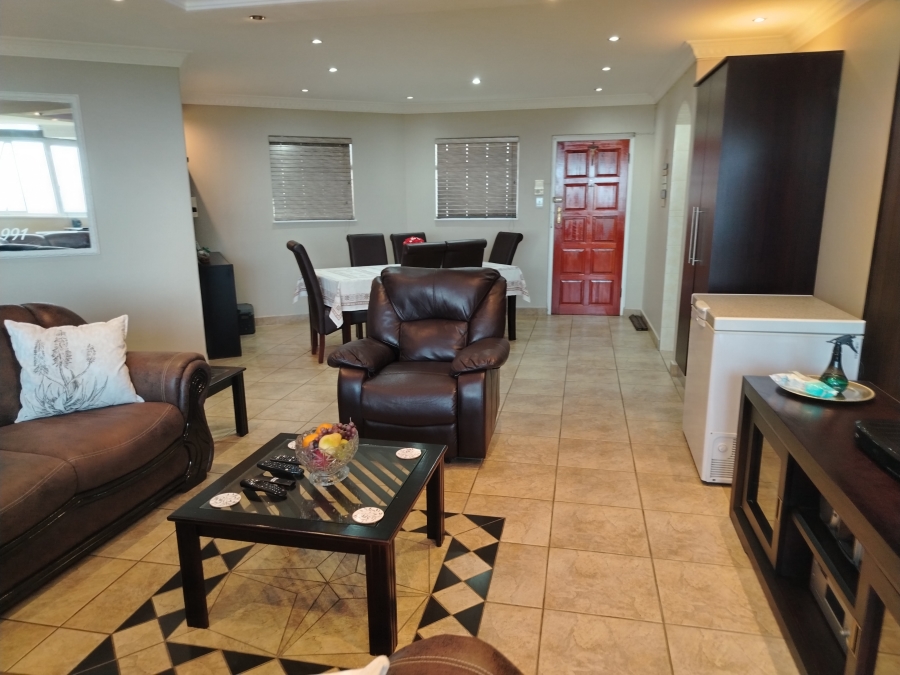 3 Bedroom Property for Sale in Morningside KwaZulu-Natal