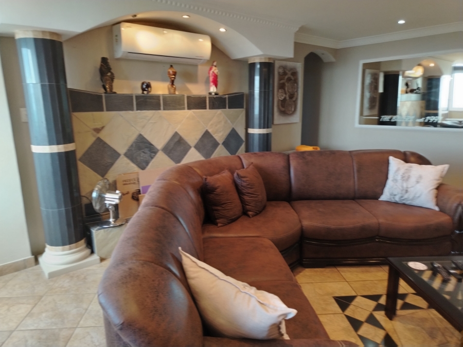 3 Bedroom Property for Sale in Morningside KwaZulu-Natal