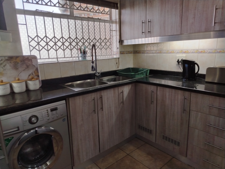 3 Bedroom Property for Sale in Morningside KwaZulu-Natal