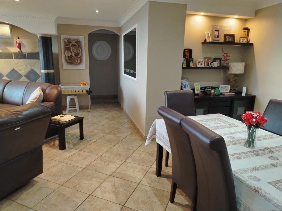 3 Bedroom Property for Sale in Morningside KwaZulu-Natal