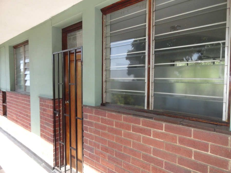 To Let 2 Bedroom Property for Rent in Pinetown KwaZulu-Natal