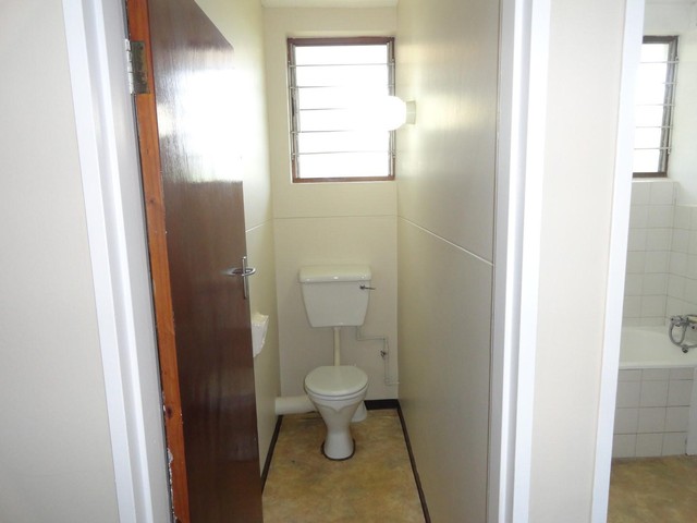 To Let 2 Bedroom Property for Rent in Pinetown KwaZulu-Natal