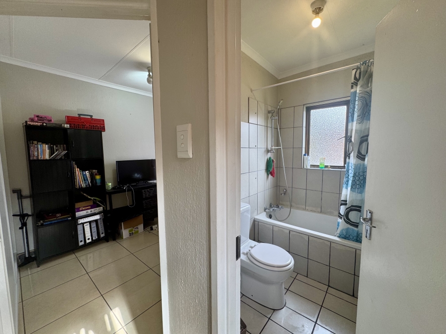 2 Bedroom Property for Sale in Chase Valley KwaZulu-Natal