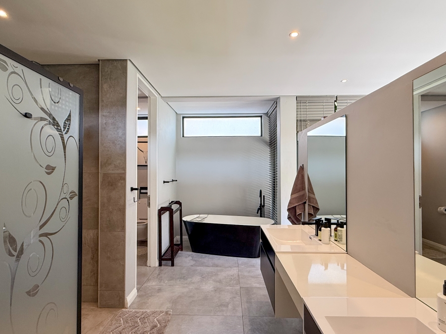 2 Bedroom Property for Sale in Shakas Rock KwaZulu-Natal